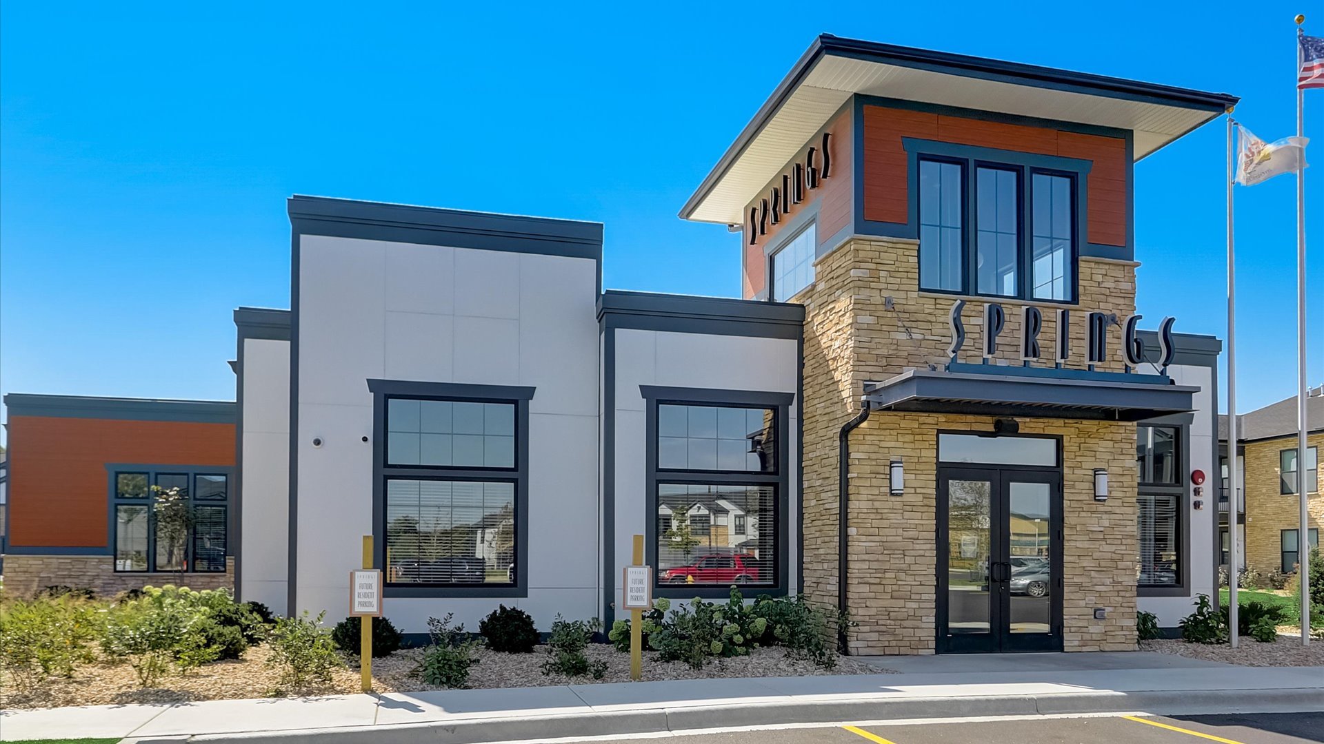 Photos of Springs at Lily Cache Creek in Bolingbrook, IL